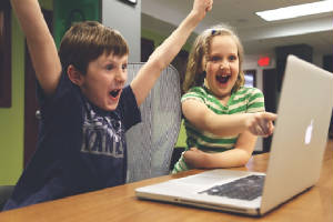computerkids.jpg